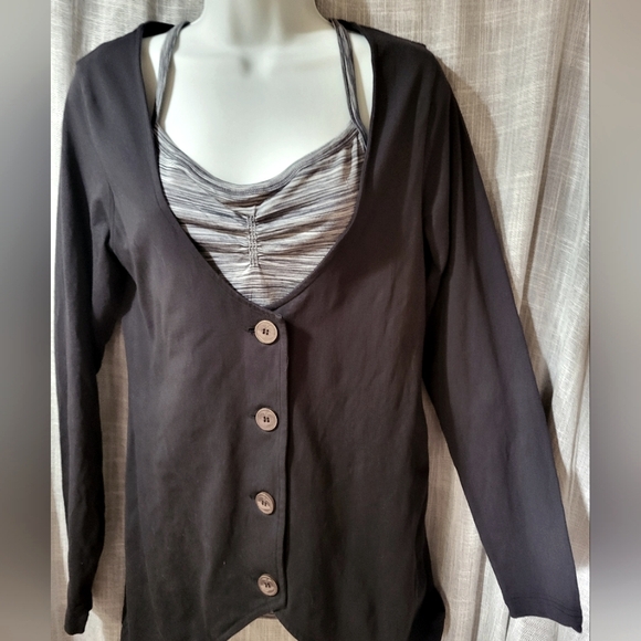 Voleuz Soft Large wood Button Cardigan Top Women's Size s overfit cotton - Picture 1 of 9